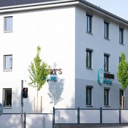 ホステル Henrys Sleeping Am Augsburger Eiskanal