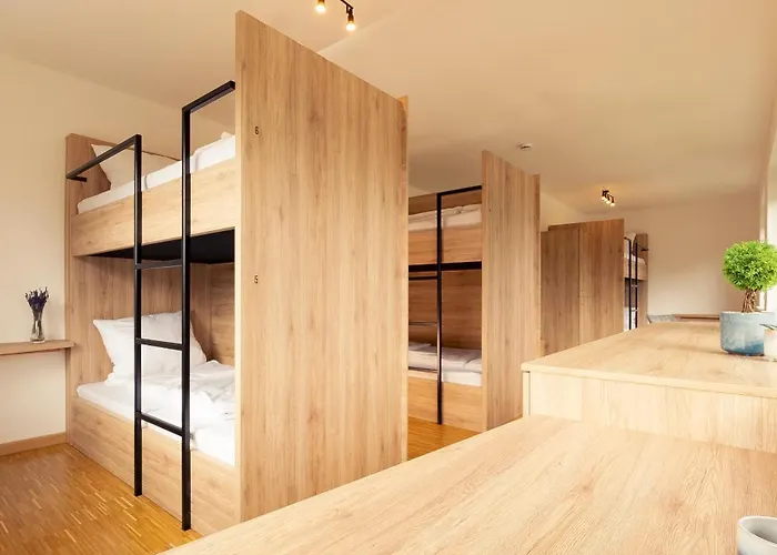 Hostel Henrys Sleeping Am Augsburger Eiskanal *