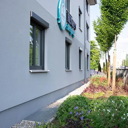 Henrys Sleeping Am Augsburger Eiskanal Hostel *