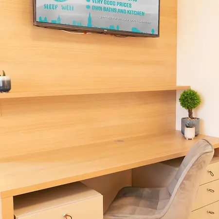 Henrys Sleeping Am Augsburger Eiskanal Hostel